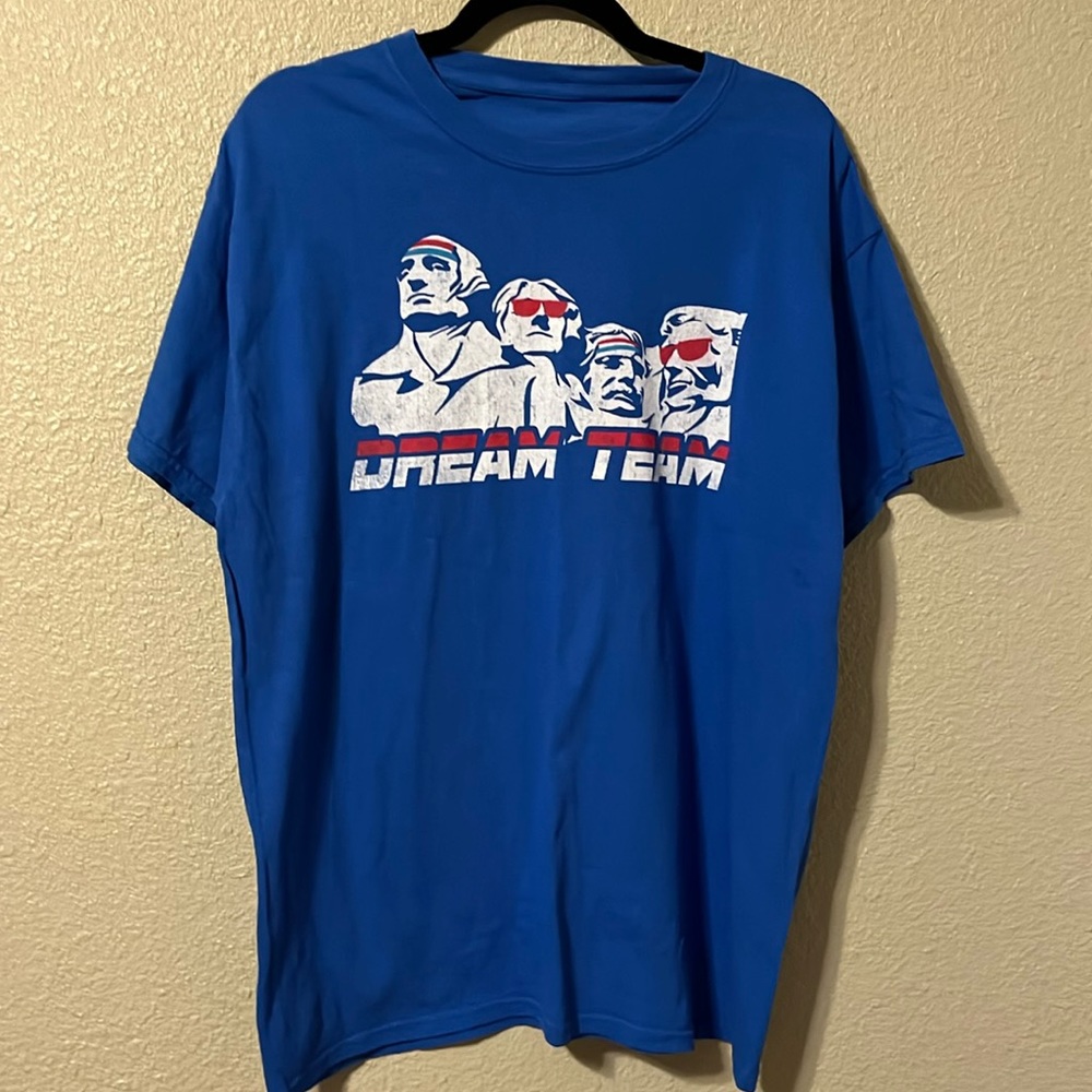 Men’s dream team T-shirt, size large